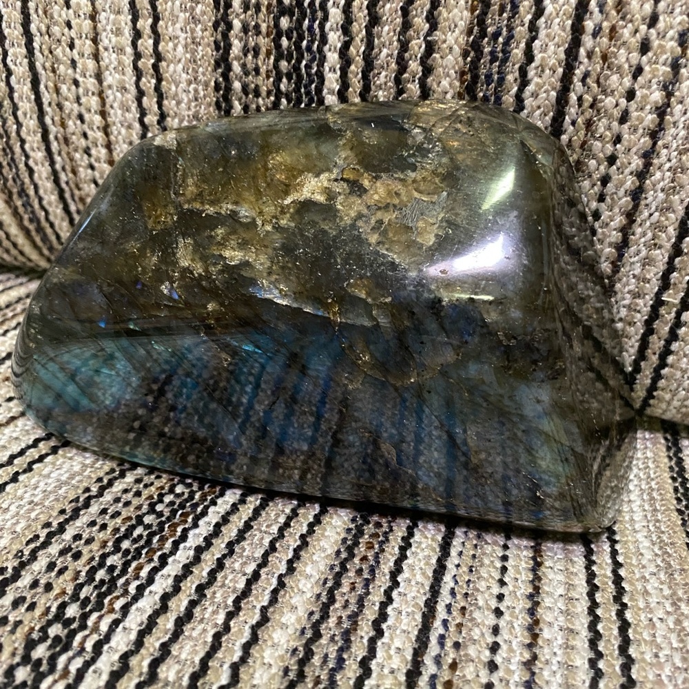 Labradorite free form specimen